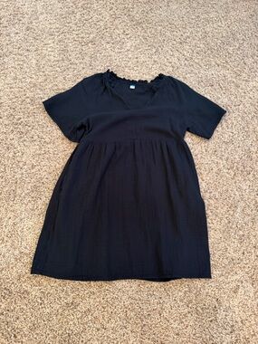 Old Navy Black Short Sleeve Empire Waist Dress